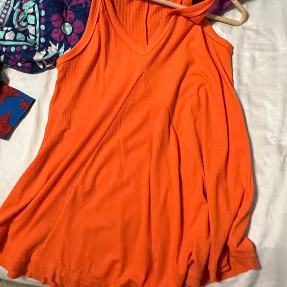 Orange Sleeveless Women's Top - Picture 1 of 2